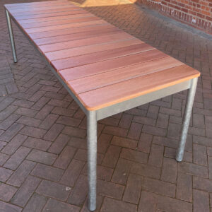 Imali Outdoor Table